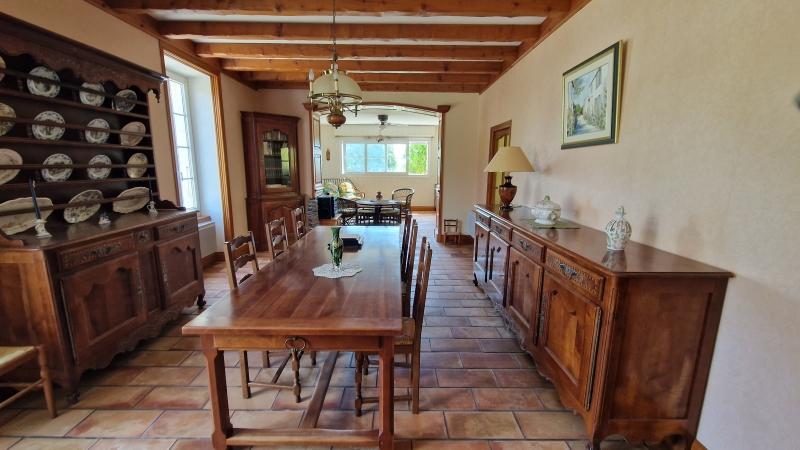 BELLE MAISON A ETAGE